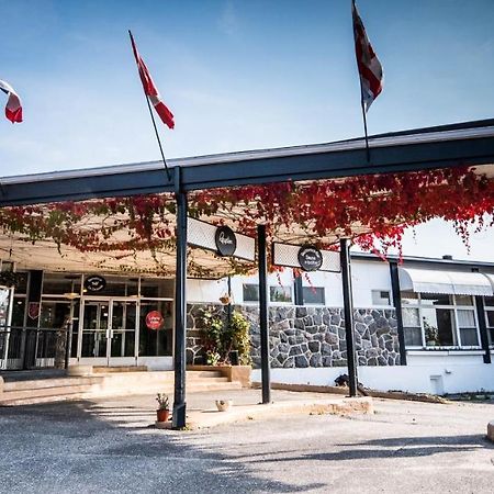 Hotel La Caravelle Baie-Comeau Zewnętrze zdjęcie