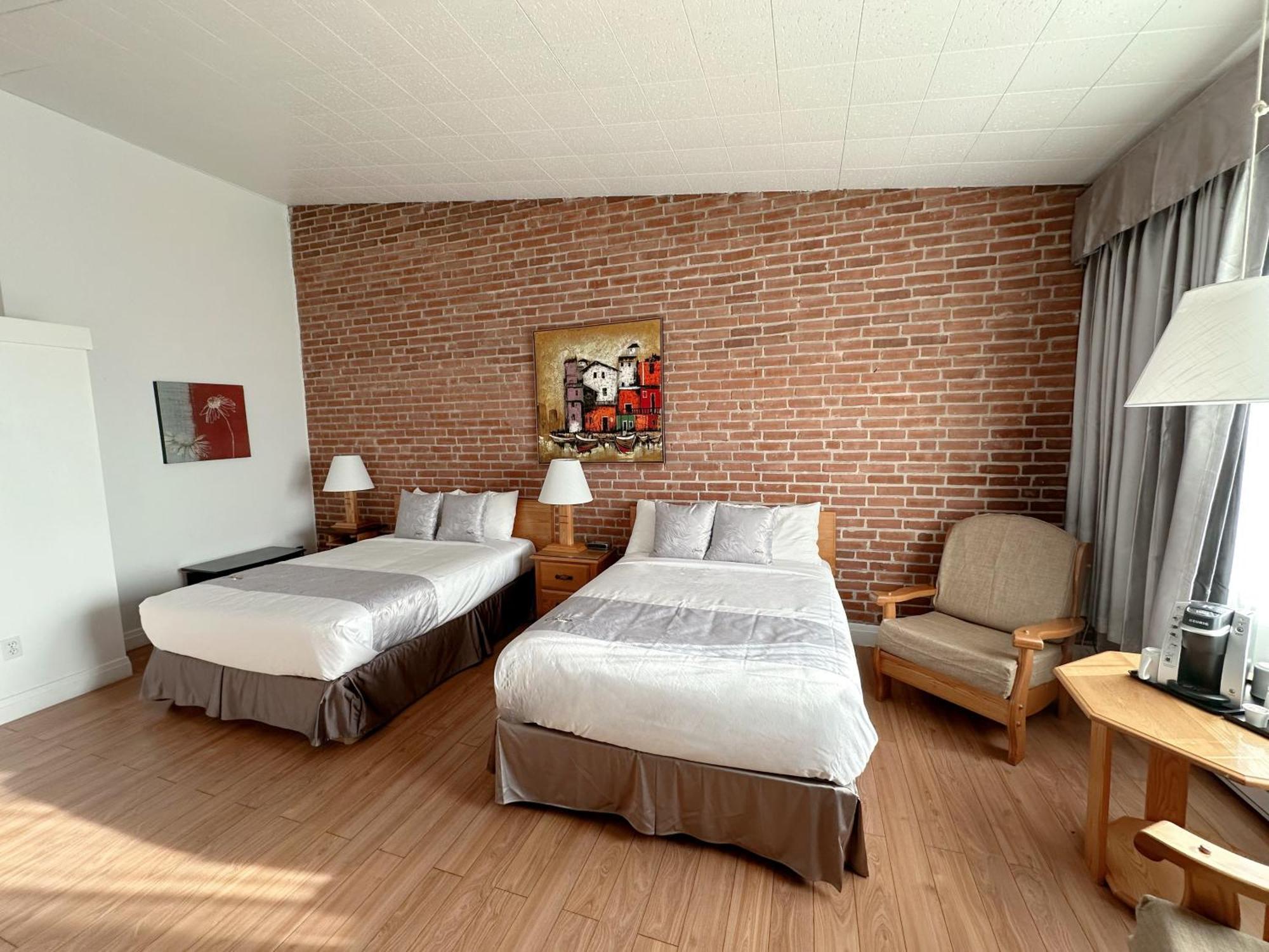 Hotel La Caravelle Baie-Comeau Zewnętrze zdjęcie