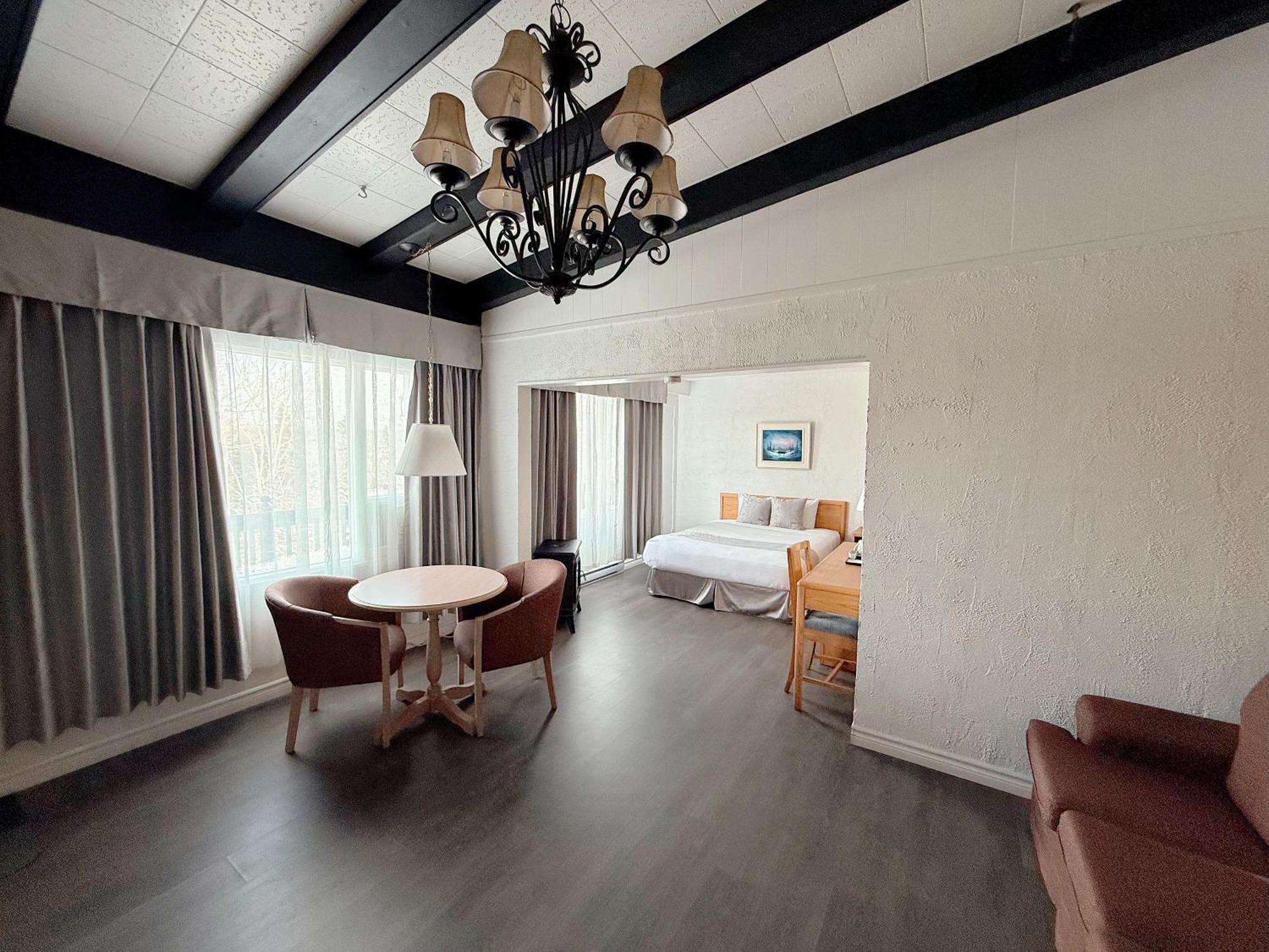 Hotel La Caravelle Baie-Comeau Zewnętrze zdjęcie